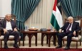 Mahmoud Abbas estuvo en compañía del presidente de la Media Luna Roja Palestina, dr Younis Al Khatib.