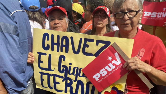 Desde la ciudad de Caracas, inicia gran movilización de los claveles rojos, en conmemoración a los 11 años de la siembra del Comandante Hugo Rafael Chávez.