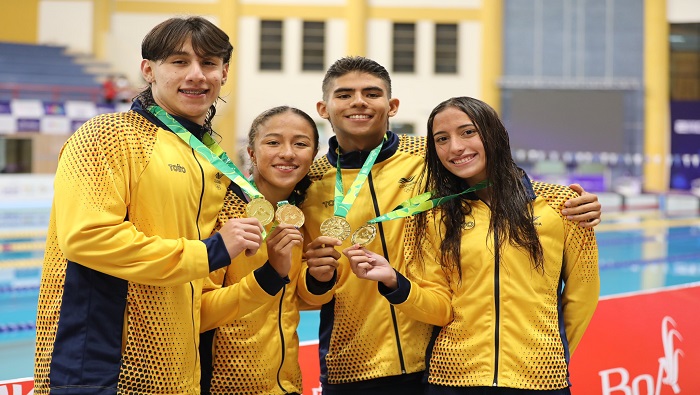La natación colombiana debutó en los juegos este 6 de abril con nueve medallas, de ellas dos de oro.