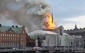 Un incendio devastó este 16 de abril la Antigua Bolsa de Copenhague, construida en el siglo XVII y considerada un emblema del Renacimiento holandés en Dinamarca.