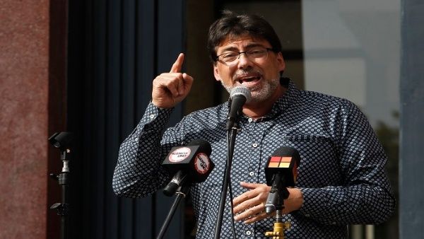 Alcalde chileno denuncia a Fiscalía por impedirle viajar a Venezuela