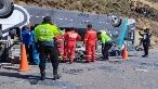 Diresa Ayacucho envió al lugar del accidente vial ambulancias, bomberos y policías para atender a las víctimas e iniciar las investigaciones sobre el siniestro.