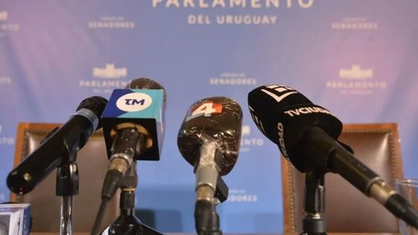 La Asociación de la Prensa Uruguaya advierte que la norma “constituye un grave retroceso en materia de derechos humanos".
