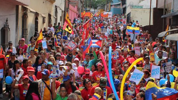 Los manifestantes expresaban su respaldo a la independencia de Venezuela.