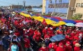 Con sanciones o sin ellas, a nosotros no nos detiene nadie, expresó el Presidente venezolano a la multitud.