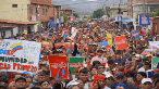 Los larenses marcharon bajo la consigna “Biden Levante el Bloqueo, Ya” acompañados por el primer vicepresidente del Partido Socialista Unido de Venezuela (Psuv), Diosdado Cabello.