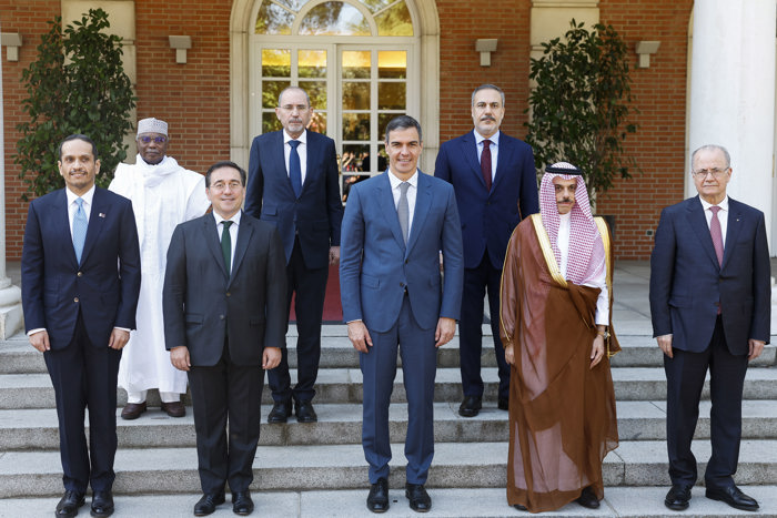 Tras esta reunión, Sánchez dijo que el Gobierno español comparte con los países árabes 