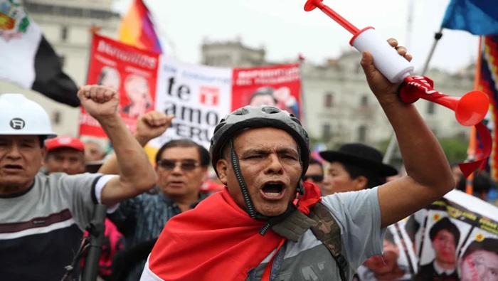 La manifestación también exigirá el cierre del Congreso y la liberación del exmandatario, Pedro Castillo. (Imagen de referencia)