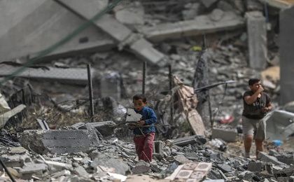 “335.000 niños viven en condiciones extremadamente difíciles debido al genocidio, el desplazamiento y otros efectos de la agresión israelí”, estableció el ente.