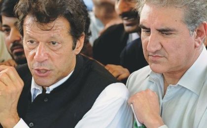 Khan, una ex estrella del cricket, fue primer ministro de Pakistán desde agosto de 2018 hasta abril de 2022, cuando perdió un voto de confianza en el parlamento