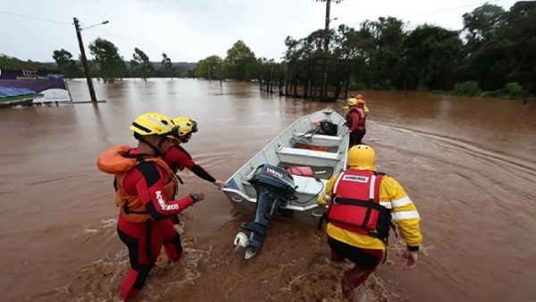 Sube a 172 cifra de muertos por inundaciones en sur de Brasil