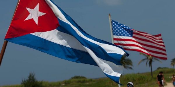 Los programas injerencistas de EE.UU. continúan a pesar del mensaje de Obama de incentivar el crecimiento de las relaciones con Cuba.